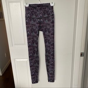 Lululemon roll down Wunder under full on luxtreme